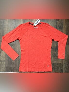 Smartwool Women's Long Sleeve Crew in light habanero heather